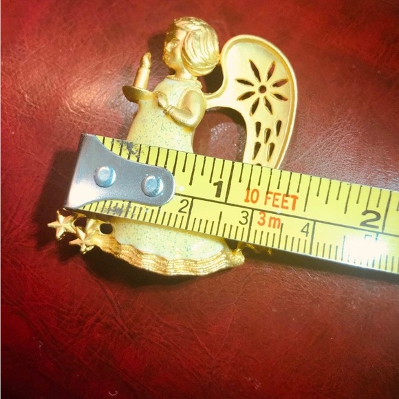 Vintage Angel Gold Enameled Brooch! - Picture 3 of 8
